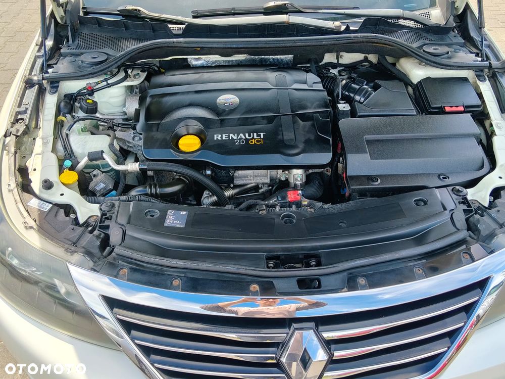 Renault Latitude 2.0 dCi Privilege - 28