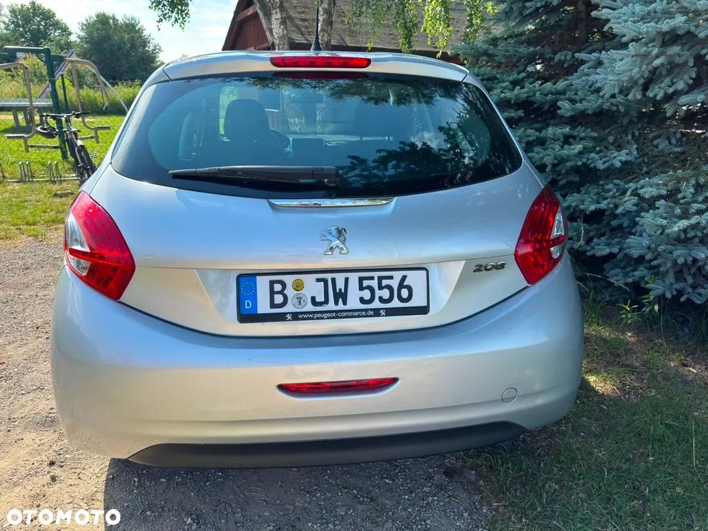 Peugeot 208 - 19