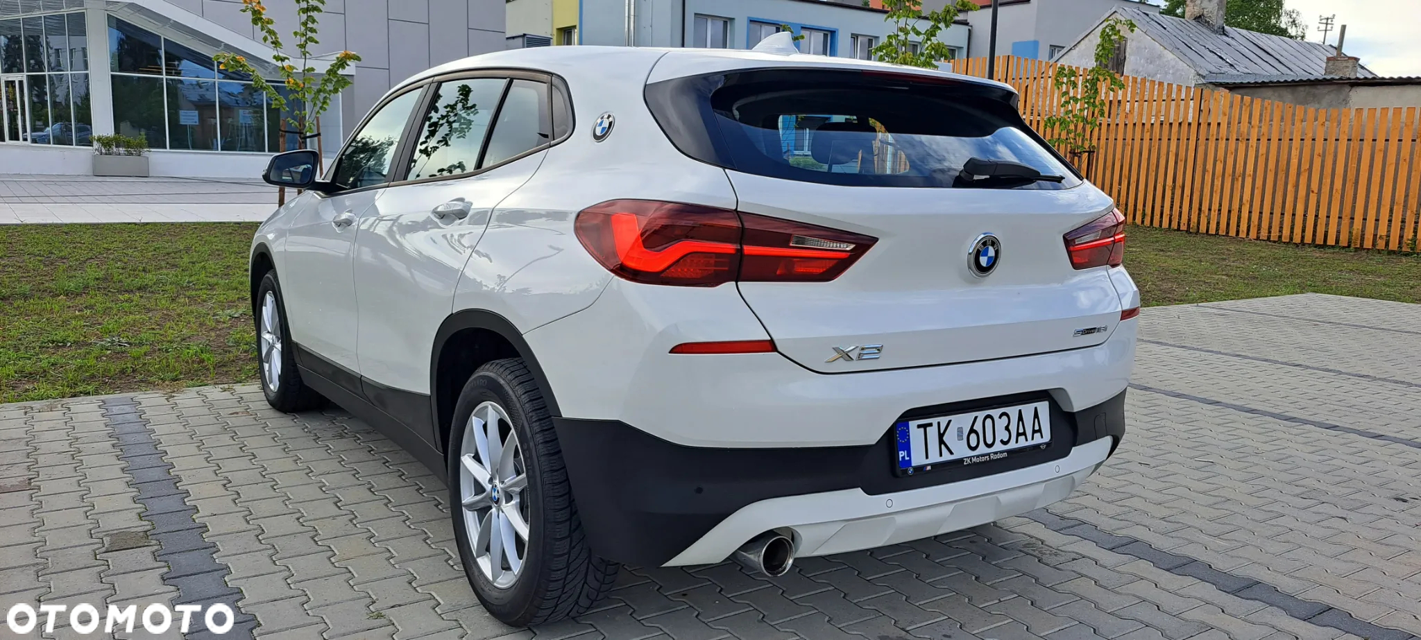 BMW X2 sDrive18i Advantage - 4
