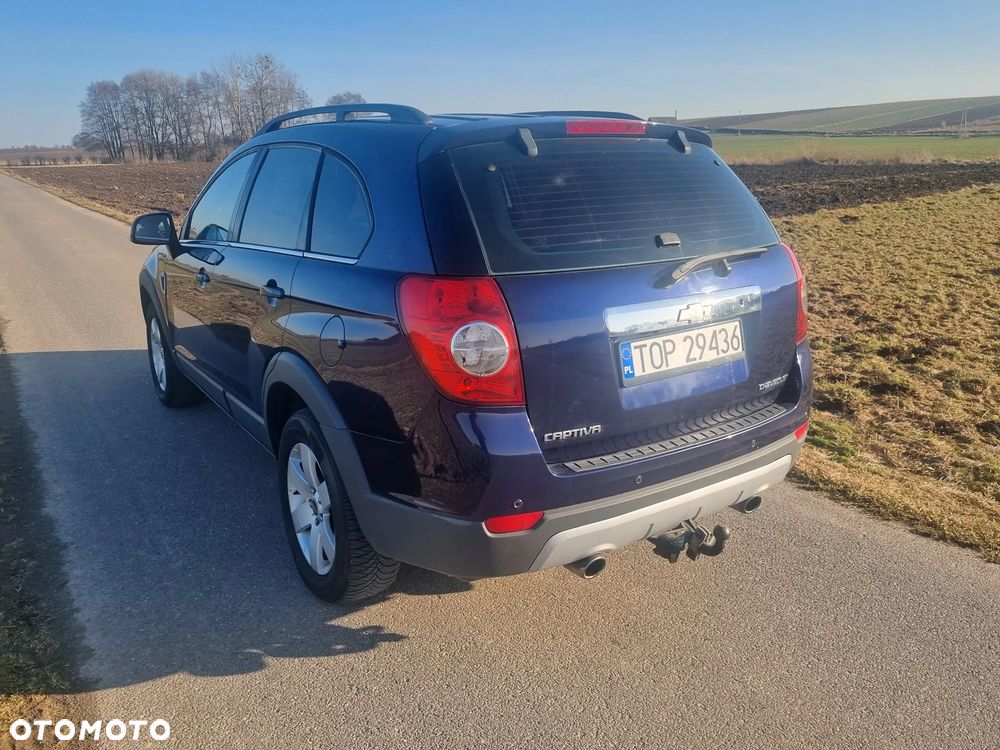Chevrolet Captiva 2.4 4WD 7 Sitzer LT - 6