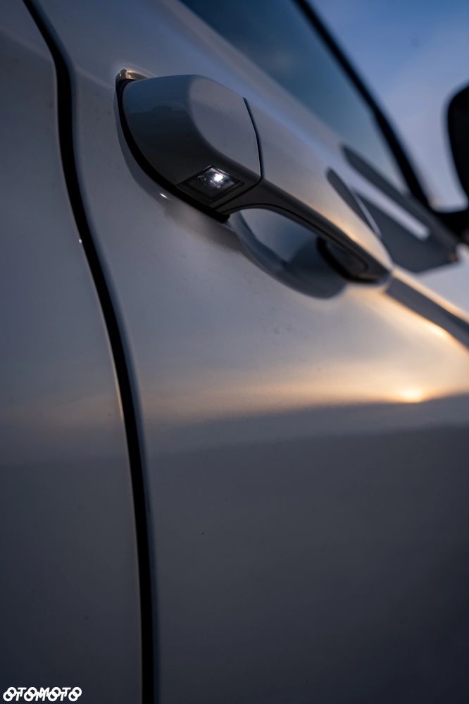 BMW Seria 3 320d M Sport - 12