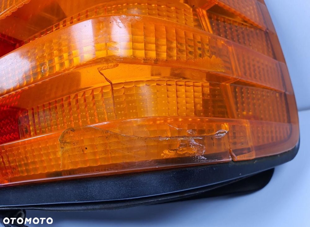 LAMPA PRAWY TYŁ TYLNA MERCEDES W126 EUROPA - 3