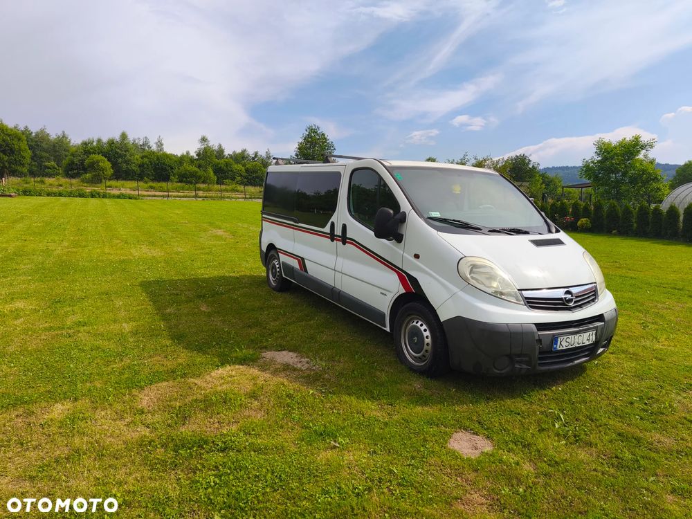 Opel Vivaro - 1