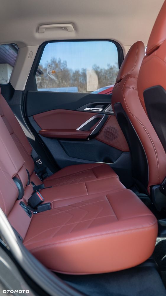 BMW X1 sDrive20i mHEV - 12
