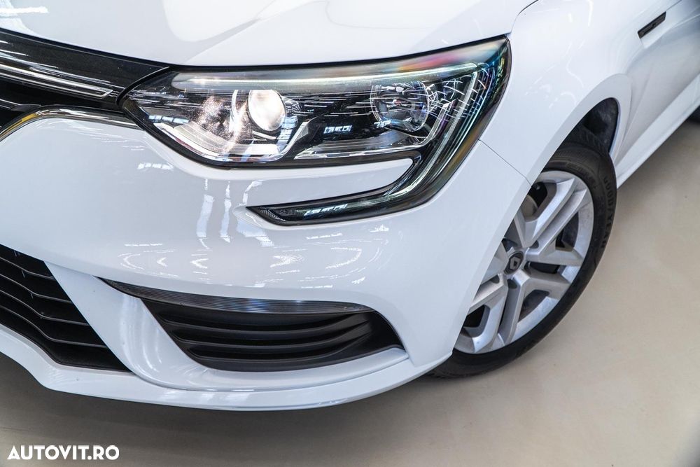 Renault Megane TCe 140 GPF EDC ZEN - 35
