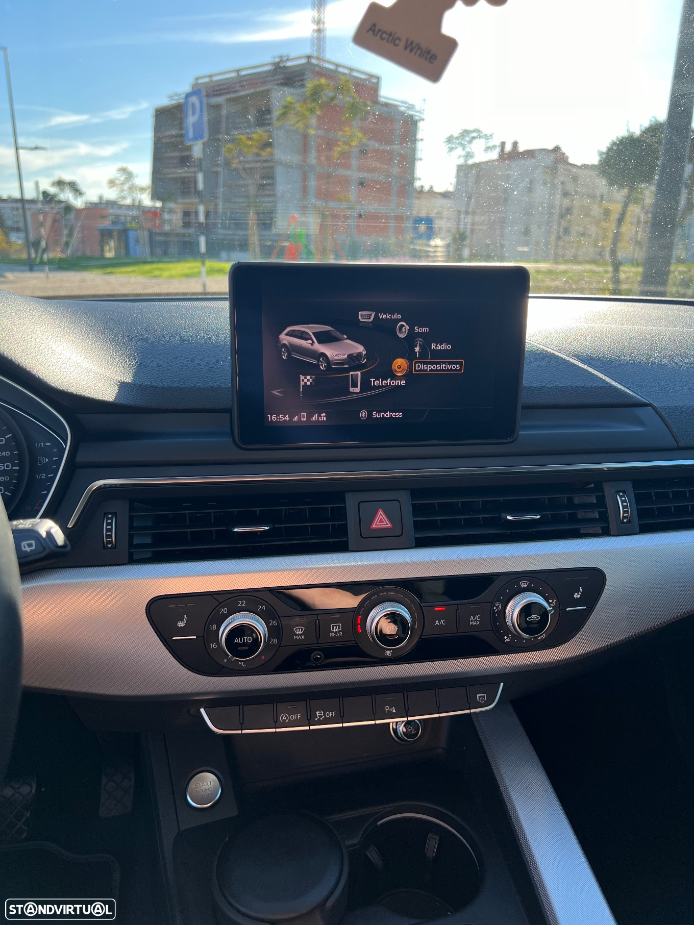 Audi A4 Avant 2.0 TDI ultra S tronic sport - 16