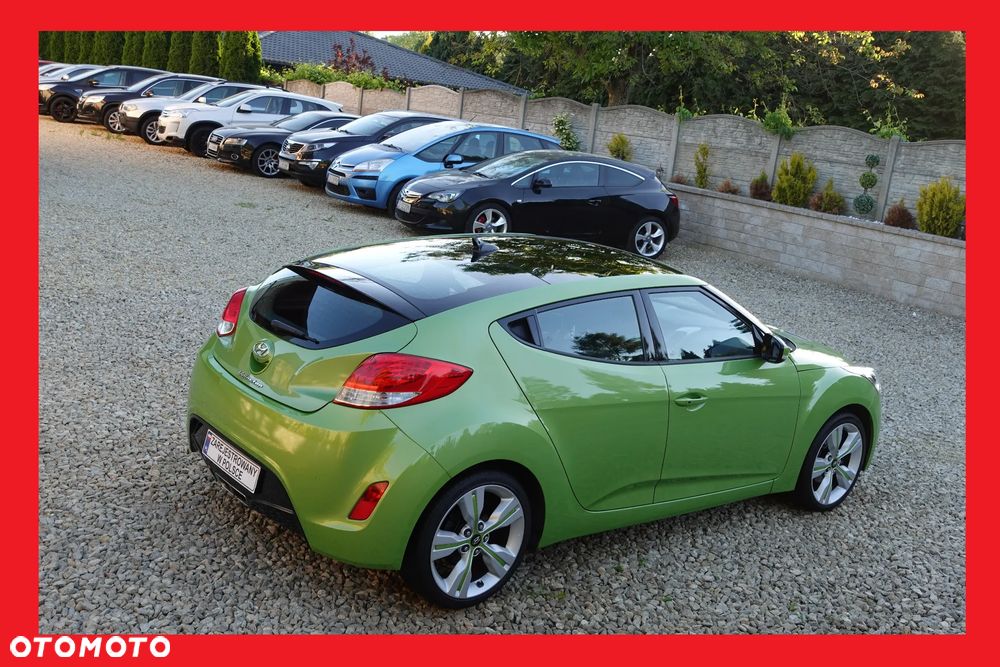 Hyundai Veloster - 1