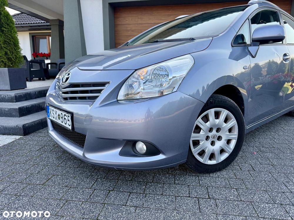 Toyota Verso - 3