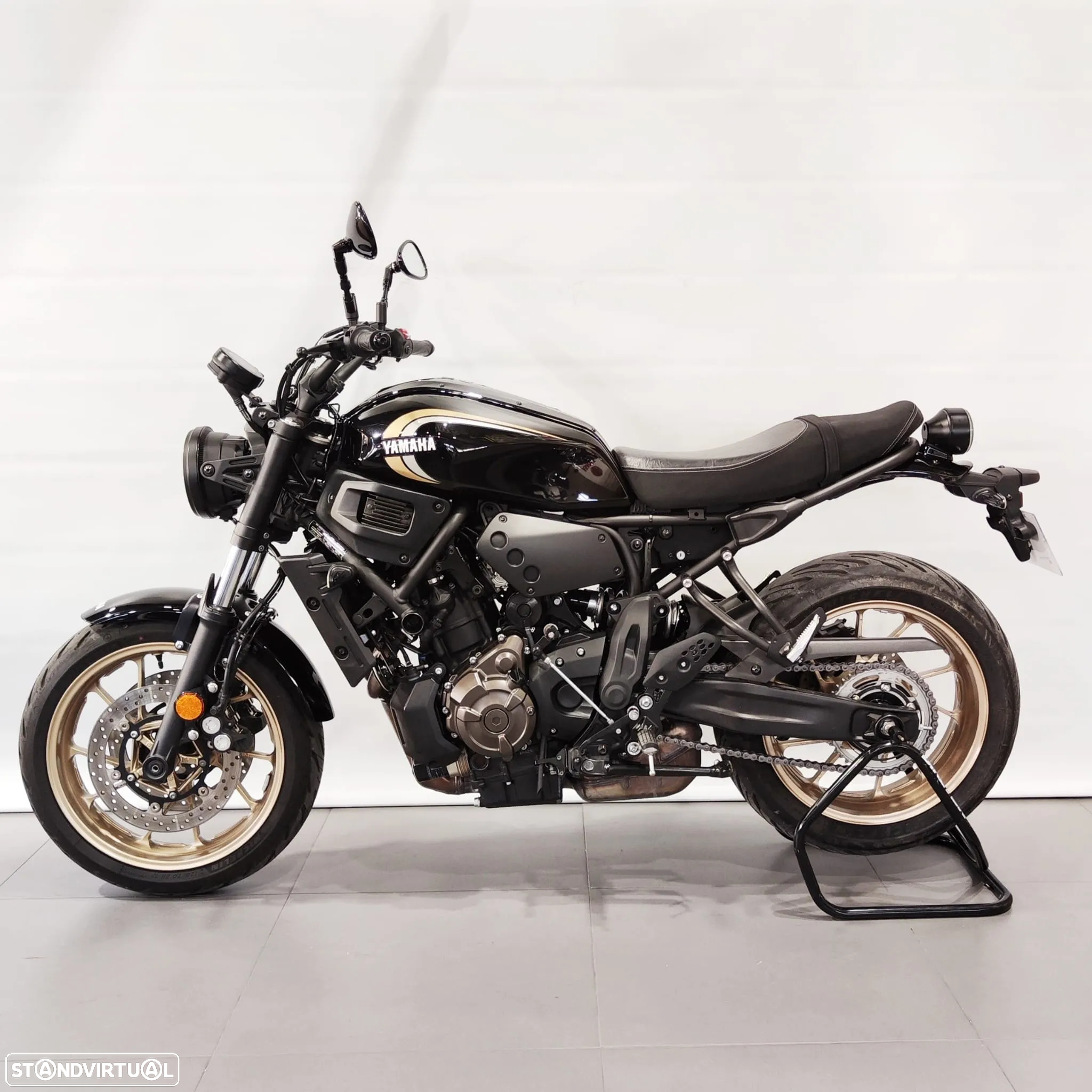 Yamaha XSR 700 - 4