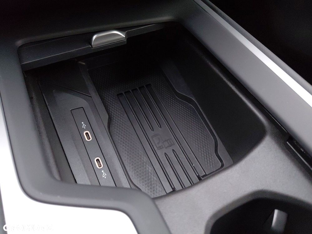 Volkswagen Passat - 30