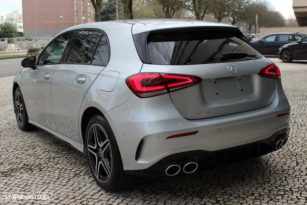 Mercedes-Benz A 250 e 8G-DCT AMG Line - 10