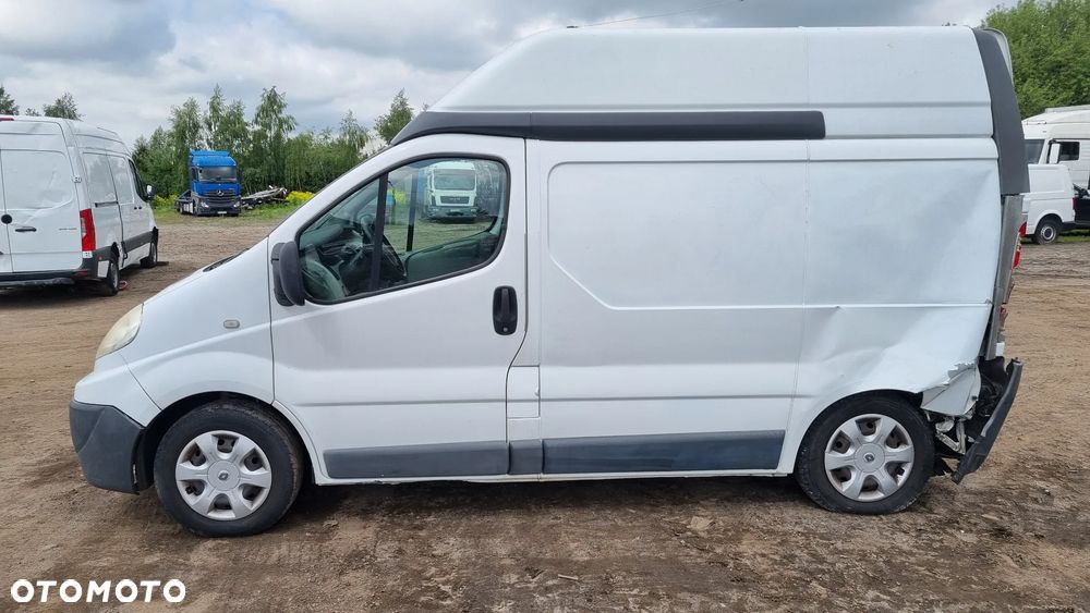 Renault Trafic - 9