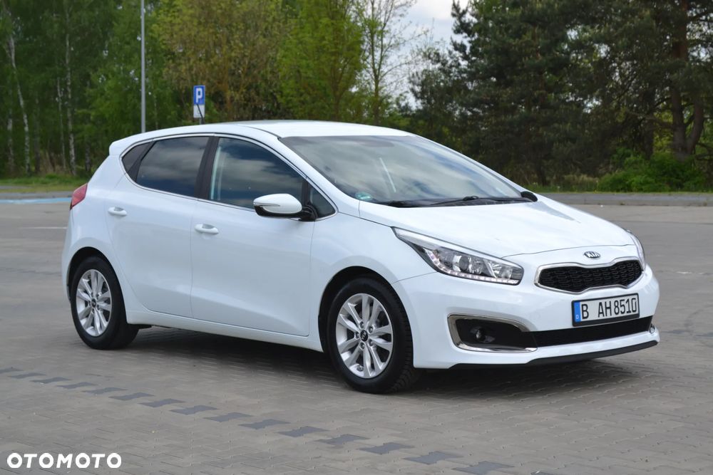 Kia Ceed - 29