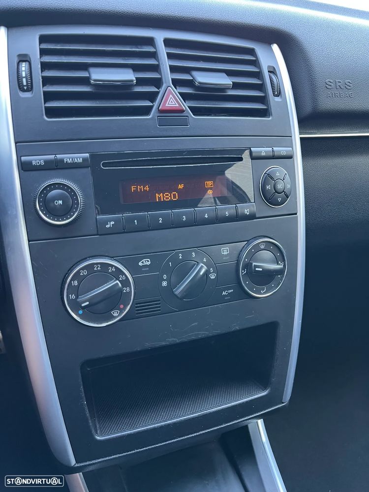 Mercedes-Benz B 150 Standard - 17