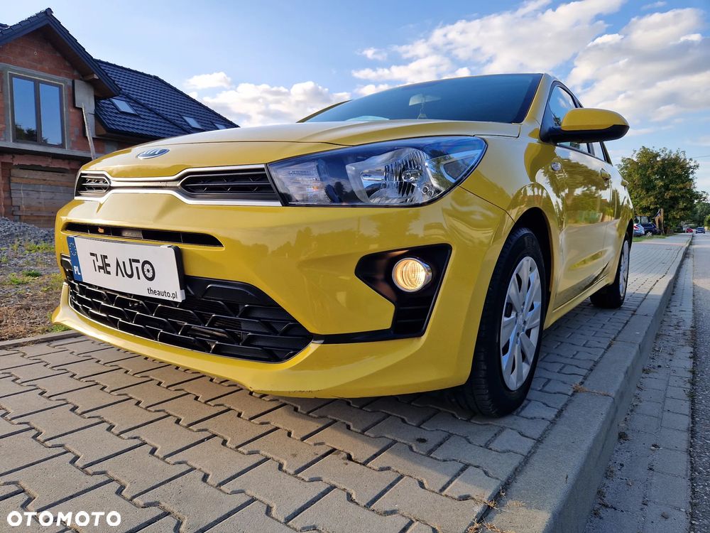 Kia Rio 1.2 L - 2