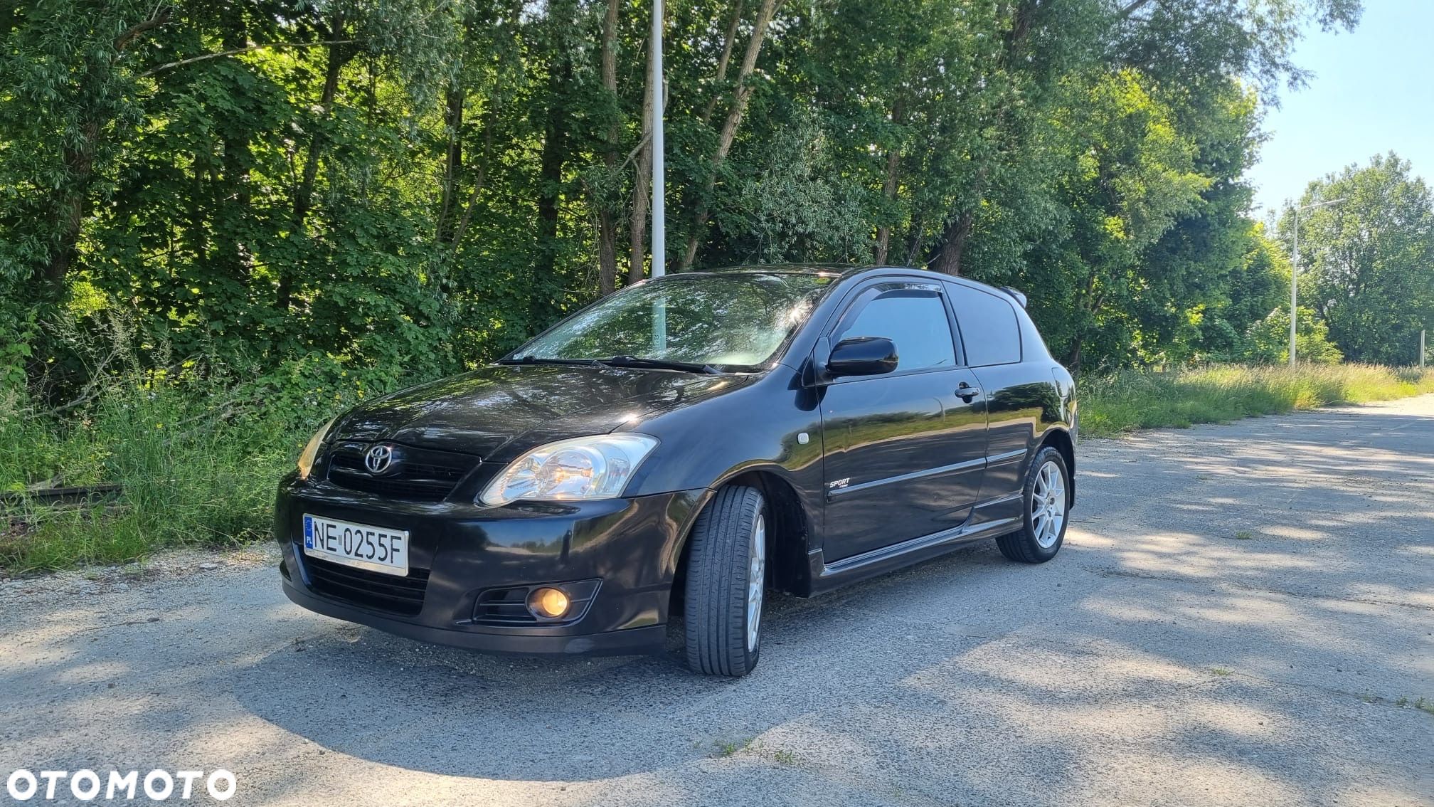 Toyota Corolla - 1