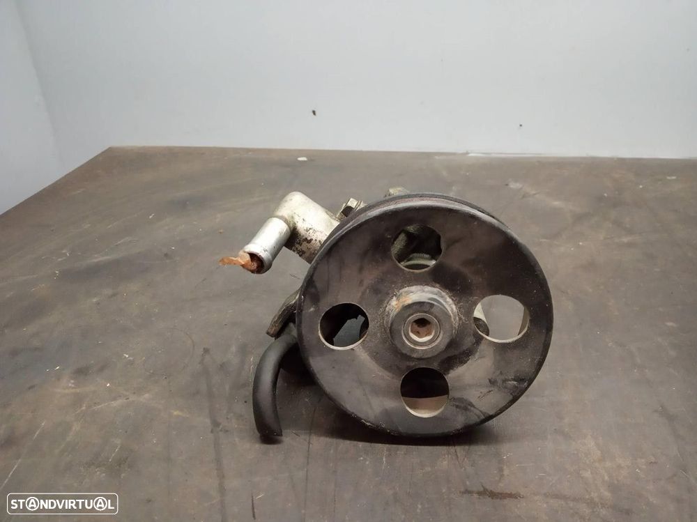 BOMBA DIREÇÃO KIA SPORTAGE 2007 -D4EA - 2