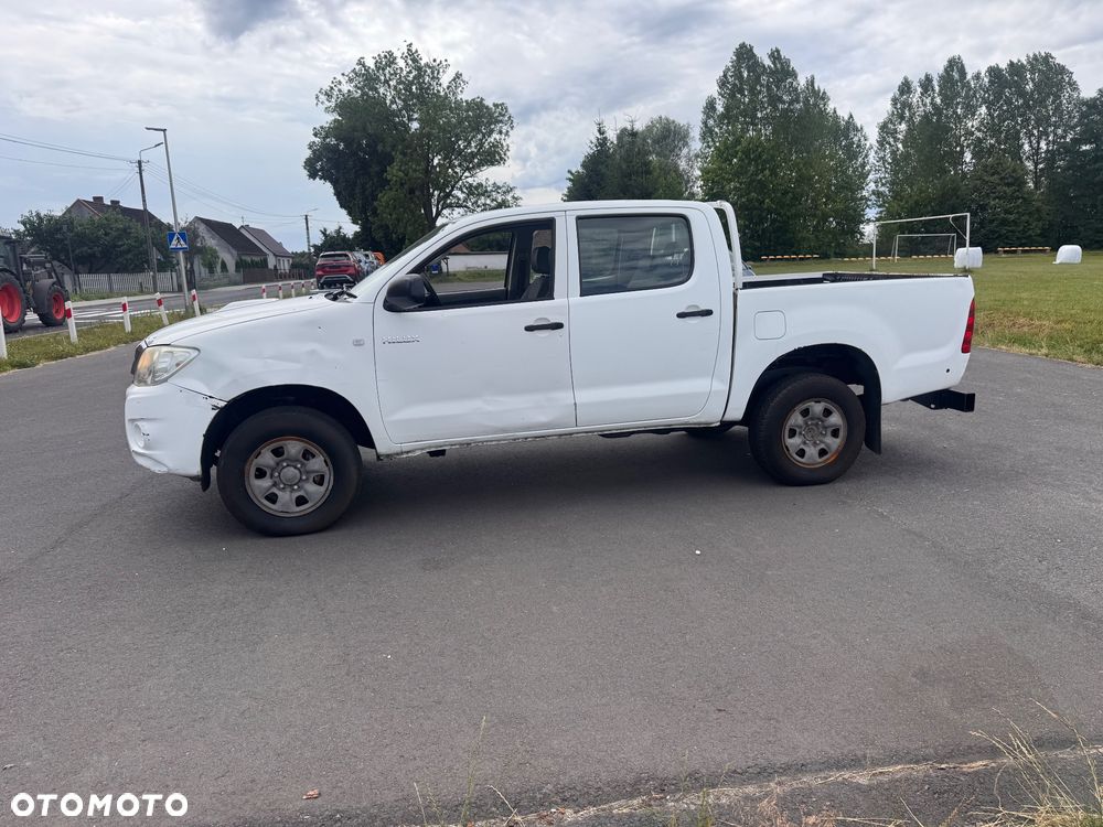 Toyota Hilux 3.0 D-4D Invincible - 6
