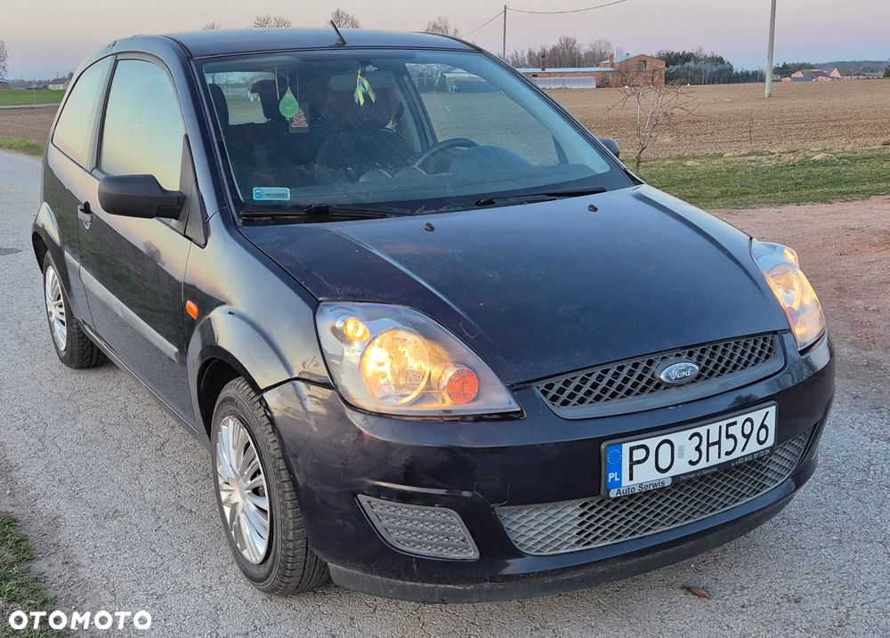 Ford Fiesta 1.3 Ambiente - 3