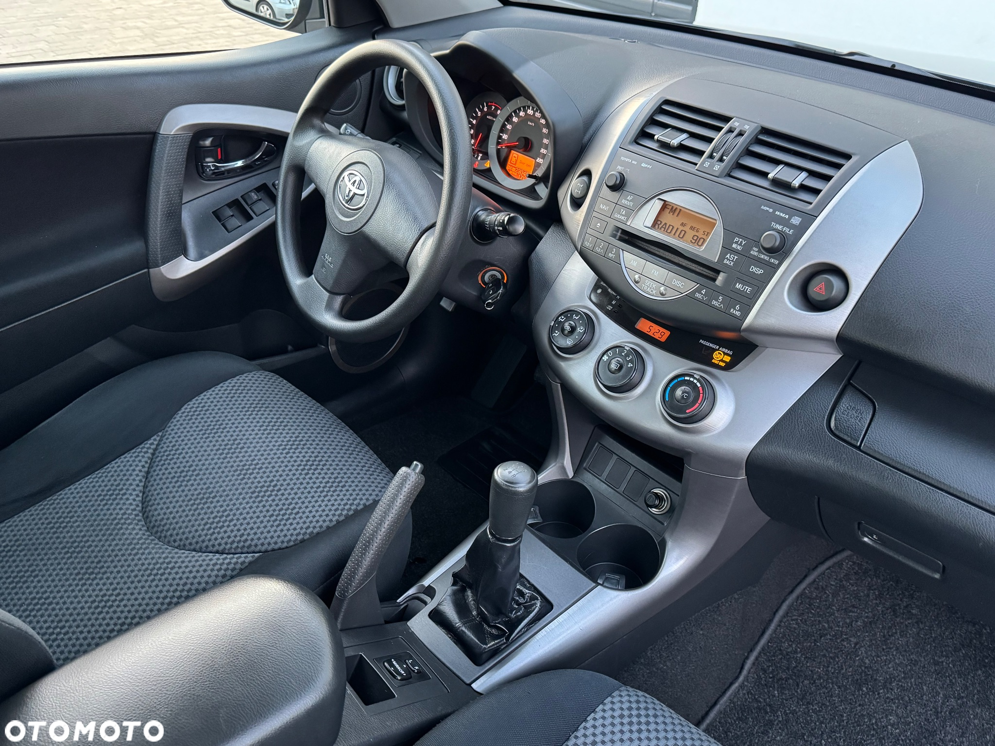 Toyota RAV4 2.0 4x4 Sol - 25