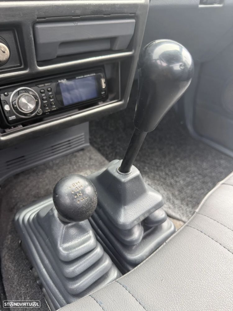 Nissan PICK-UP D21 TD 25 4X4 3 LUGARES - 13