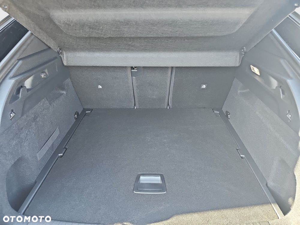 Peugeot 3008 1.2 PureTech mHEV GT S&S e-DCS6 - 23