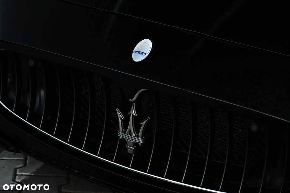 Maserati GranTurismo S Automatik - 10