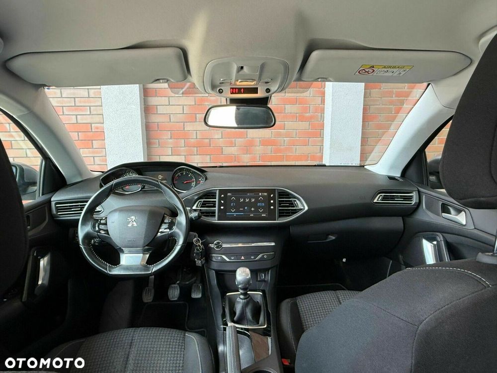 Peugeot 308 - 13