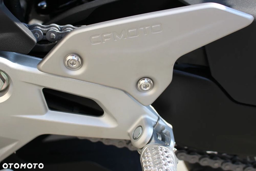 CFMoto 450SR - 27