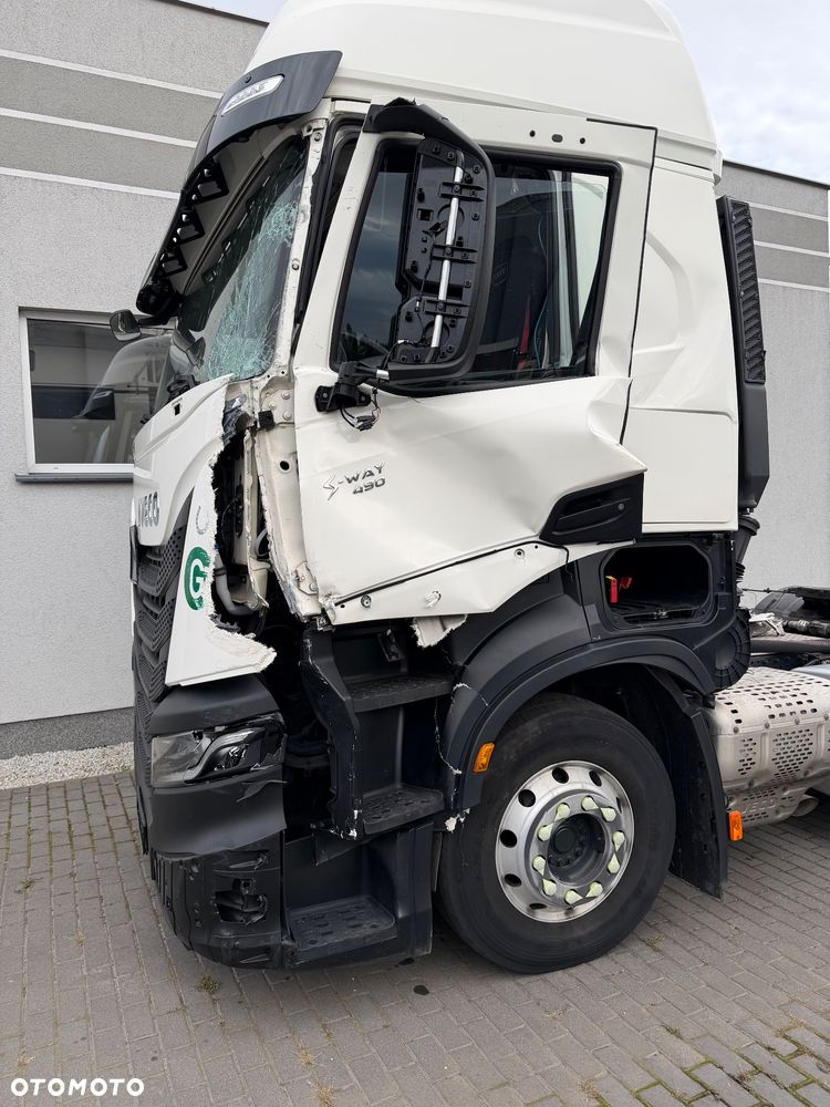 Iveco S-WAY 490 Magirus - 9