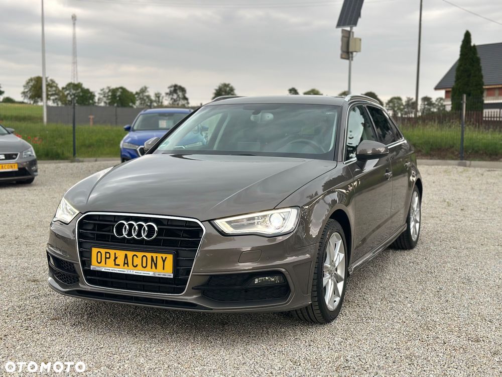 Audi A3 Sportback 2.0 TDI S line Sportpaket - 4