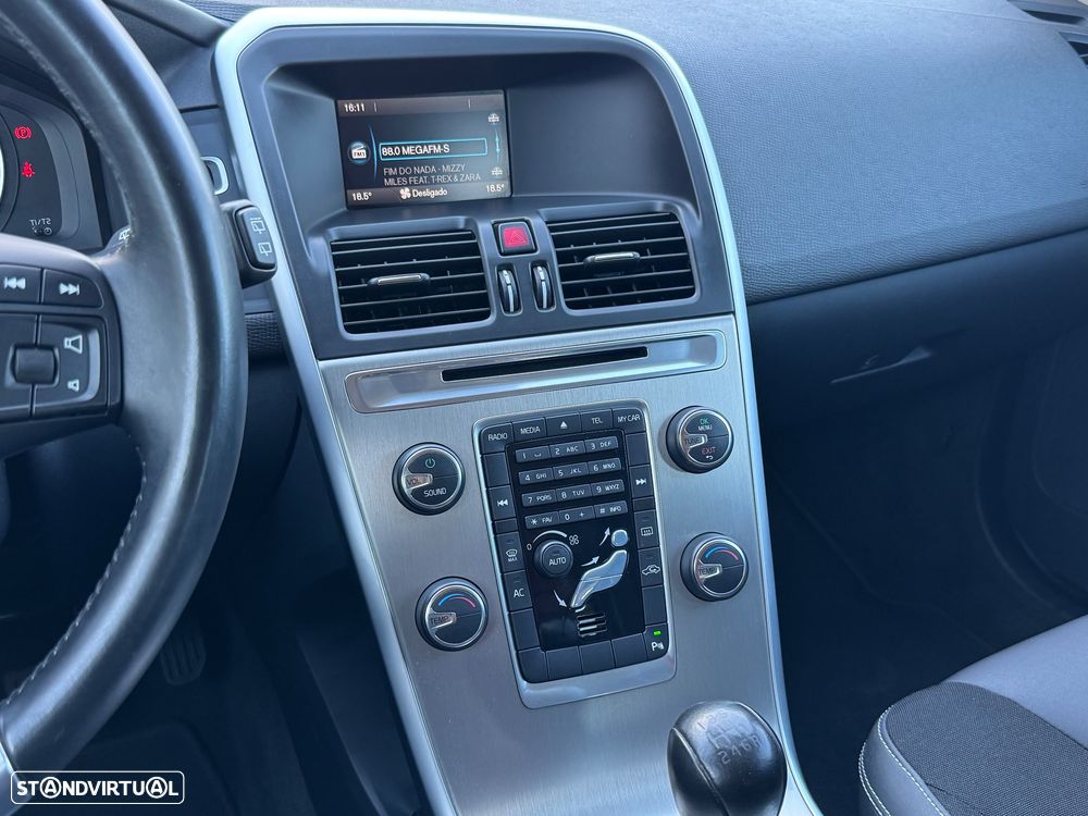 Volvo XC 60 2.0 D3 Drive Summum - 16