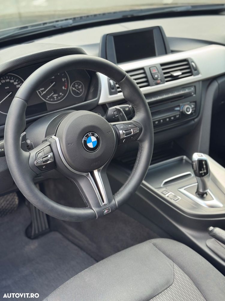 BMW Seria 3 320d Aut. - 10