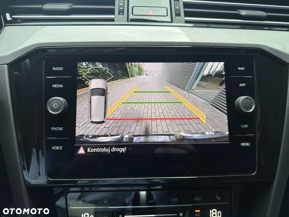 Volkswagen Passat Variant 1.5 TSI EVO Business DSG - 24