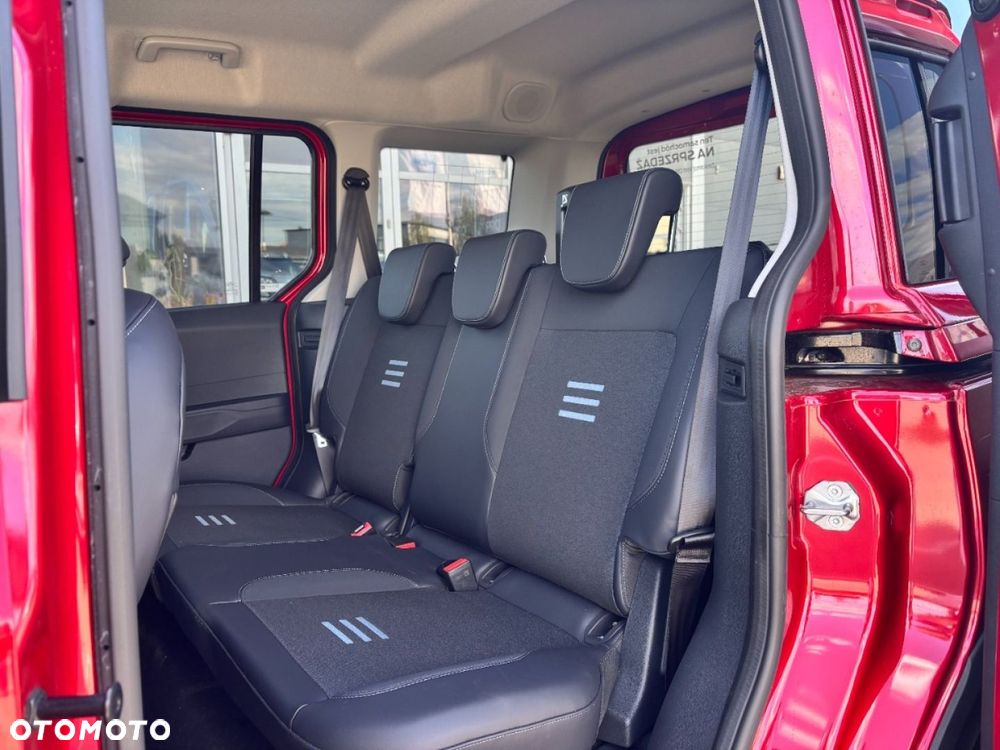 Ford Tourneo Courier - 24