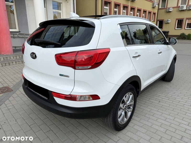 Kia Sportage 1.7 CRDI 2WD ISG Dream-Team Edition - 4