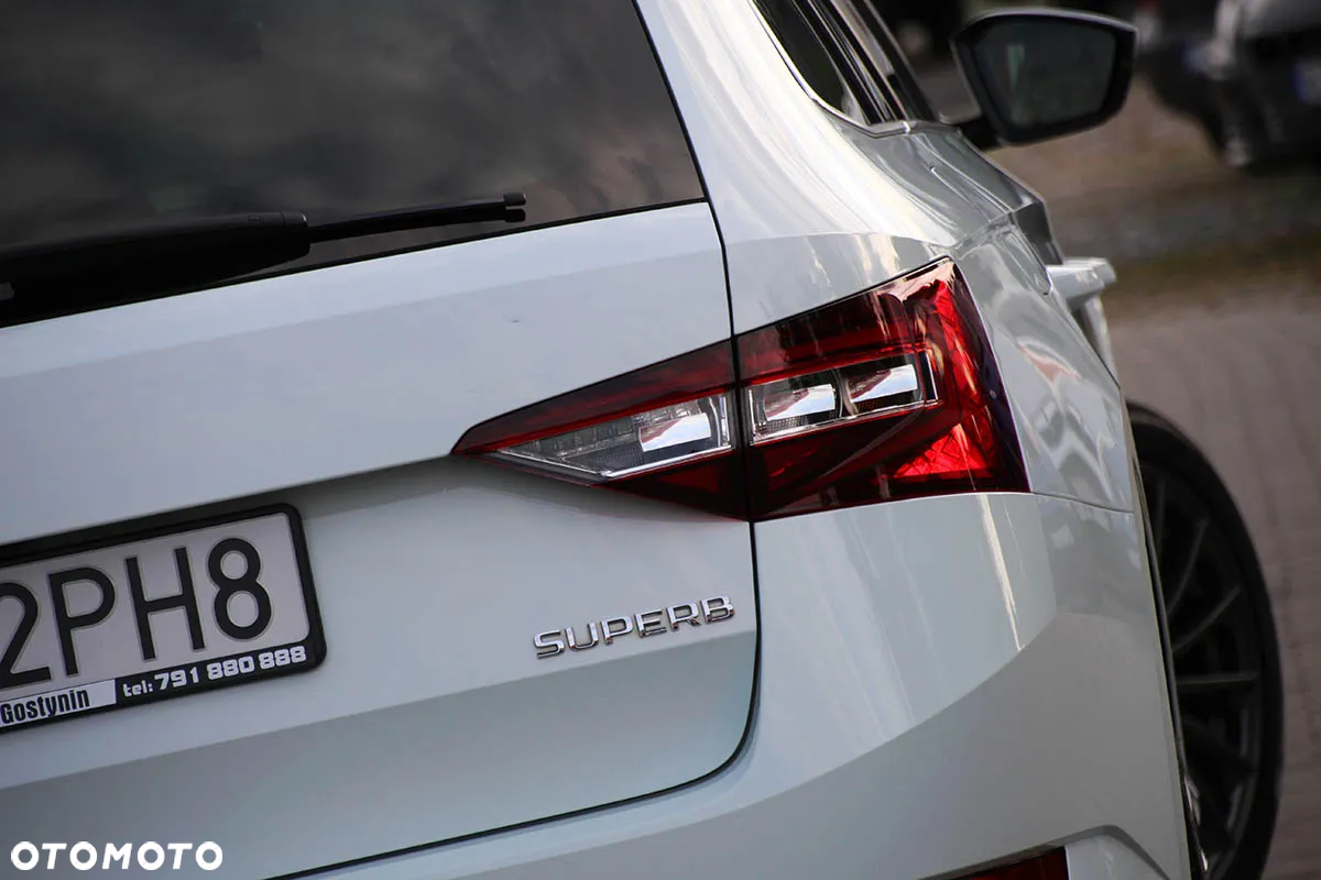 Skoda Superb Combi 2.0 TDI Style - 18