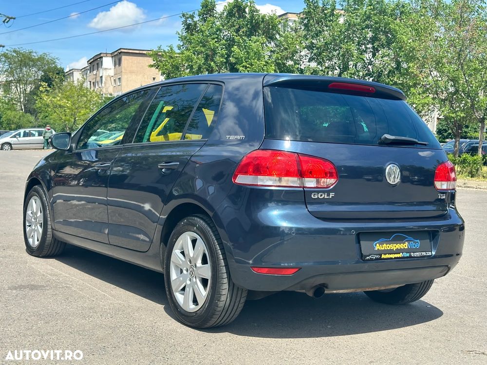 Volkswagen Golf 1.2 TSI BlueMotion Technology Team - 6