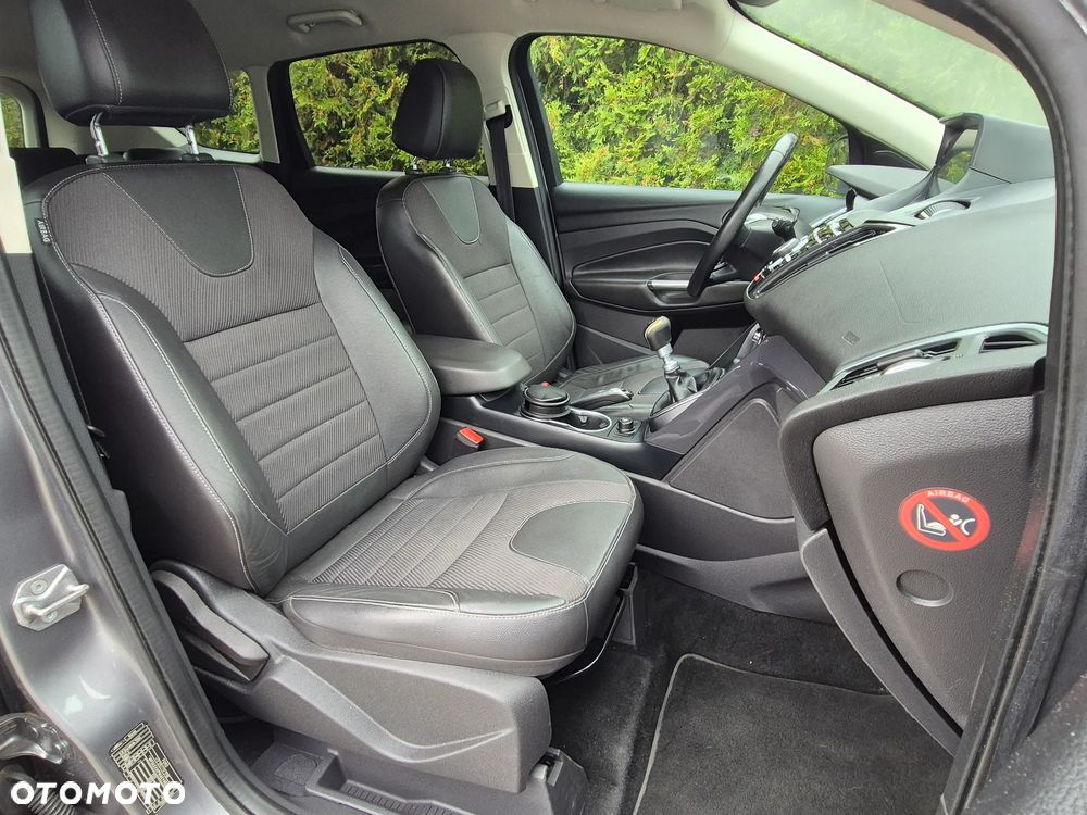 Ford Kuga 2.0 TDCi Titanium - 33