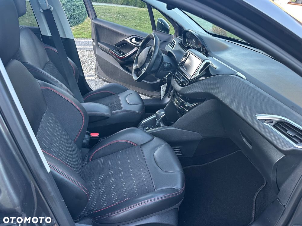 Peugeot 208 PureTech 130 EAT8 GT Pack - 17