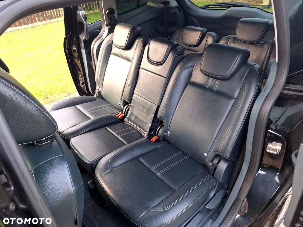 Ford Grand C-MAX 2.0 TDCi Titanium - 13