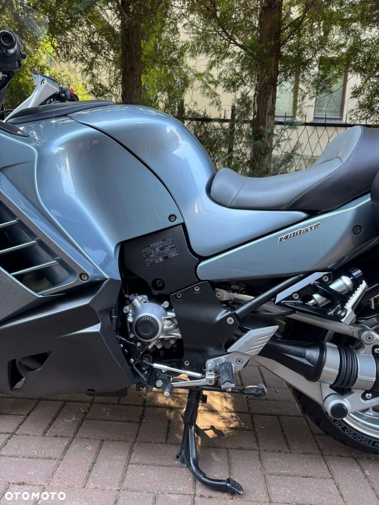Kawasaki GTR - 13