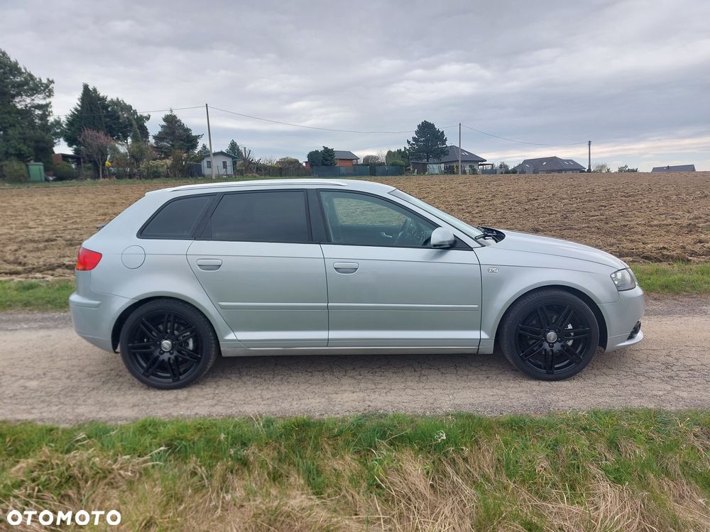 Audi A3 Sportback 2.0 TDI quattro Ambition - 4