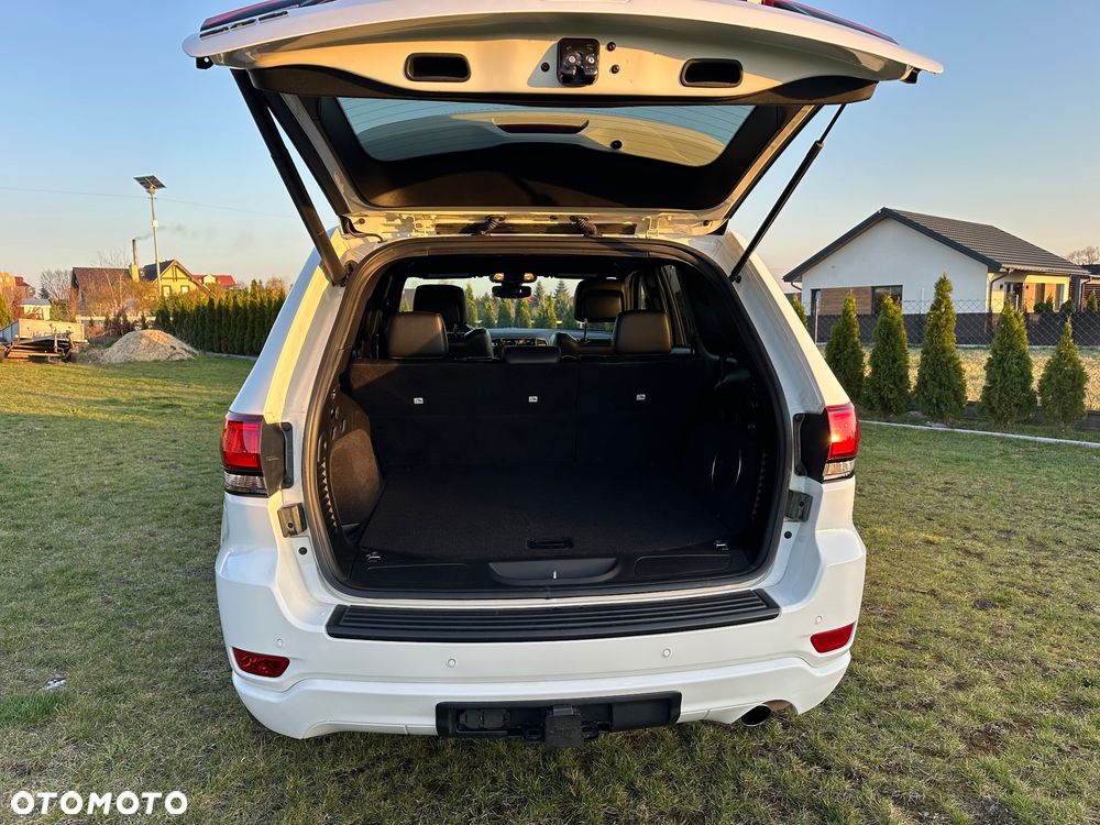 Jeep Grand Cherokee - 11
