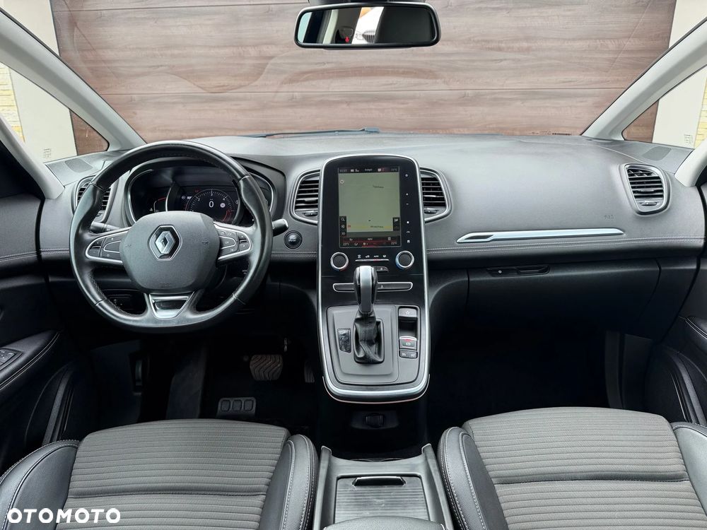 Renault Scenic - 11