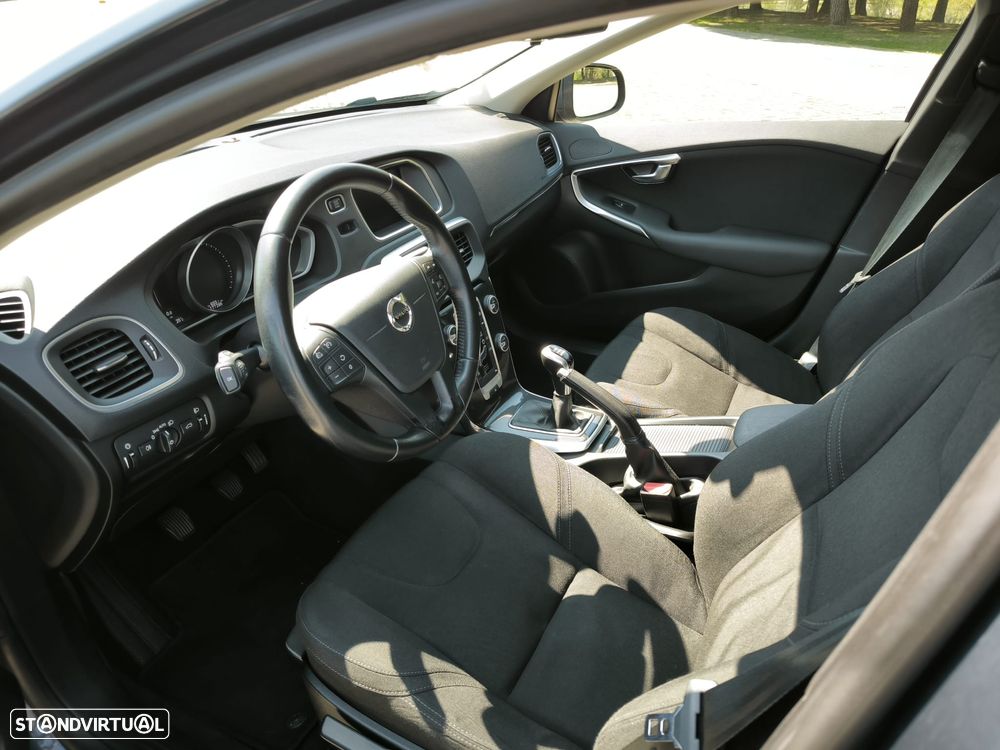 Volvo V40 2.0 D2 Kinetic - 16