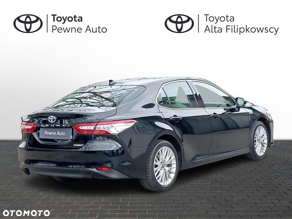 Toyota Camry 2.5 Hybrid Executive CVT - 2