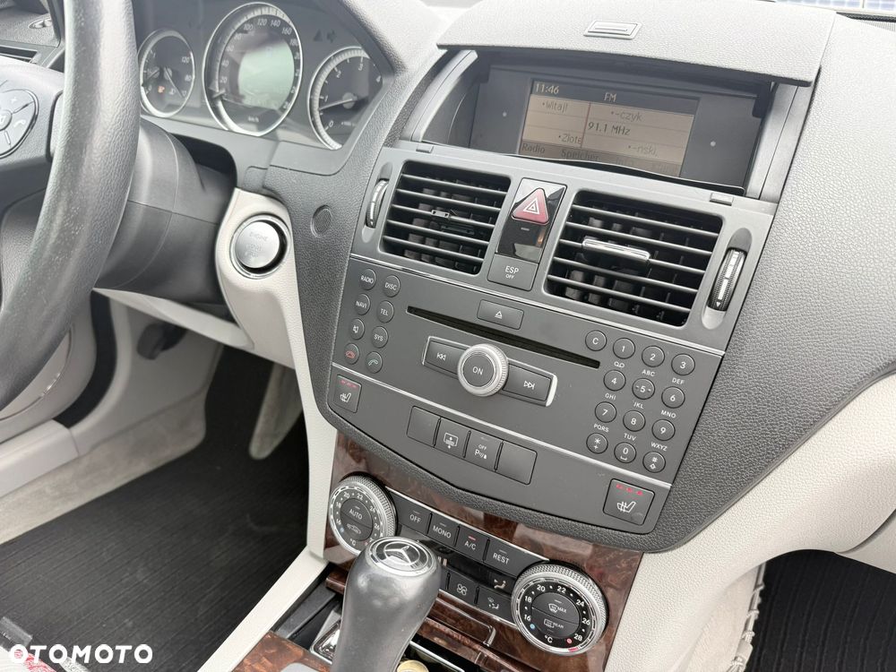 Mercedes-Benz Klasa C 320 CDI Avantgarde 4-Matic - 15