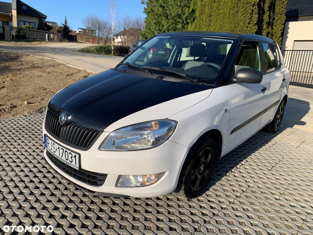Skoda Fabia 1.2 HTP Cool Colour Edition - 8