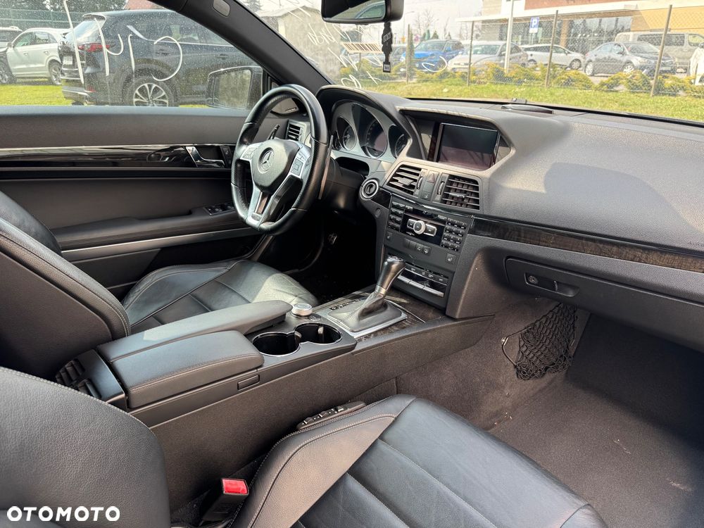 Mercedes-Benz Klasa E - 33